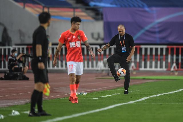 王俊杰正负值+16！中国男篮82-78赢球，4人不及格，难入选世预赛